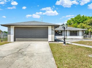 645 Pine Forest Dr, Brandon, FL 33511