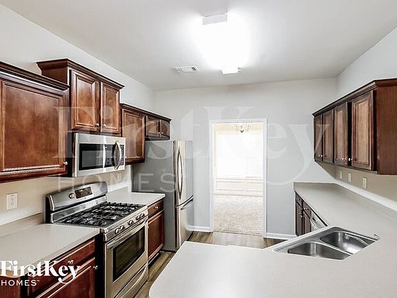 5th image of 2449 Mitford Ct