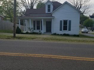306 Center Ave, Dickson, TN 37055