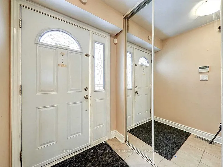 45 Burkwood Cres — Photo 3