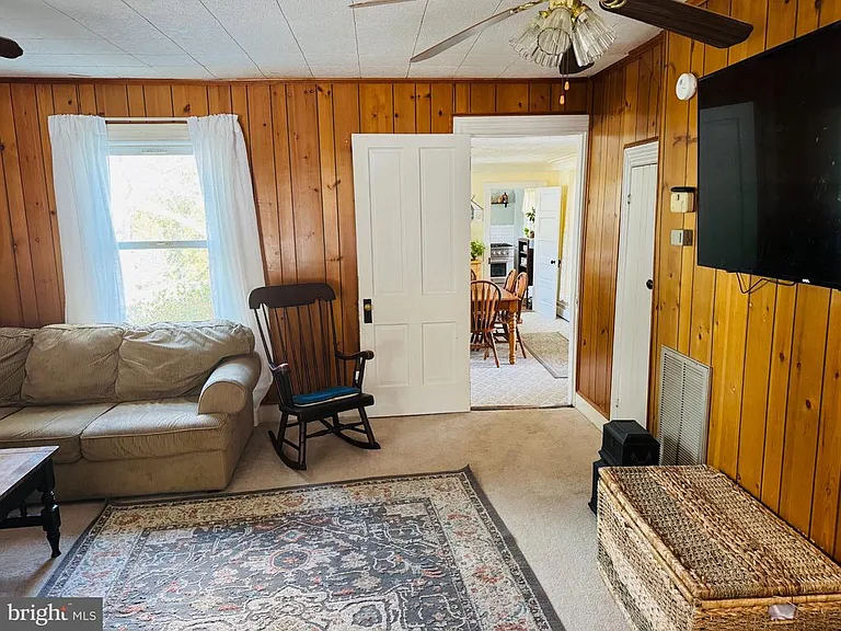12704 Newland Rd — Photo 3