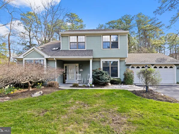 97 Tenby Chase Dr, Voorhees, NJ 08043