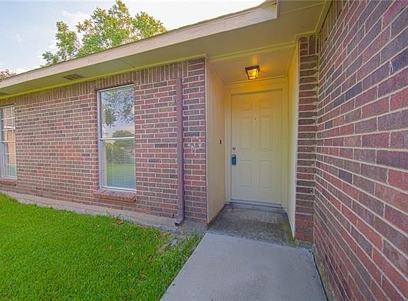 4th image of 1521 Bette Dr