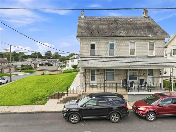 19 S 15th St, Catasauqua, PA 18032
