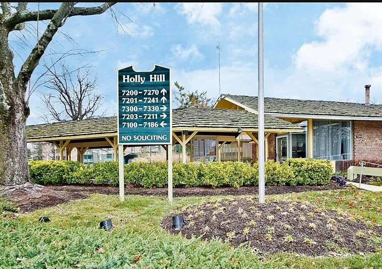 7172 Donnell Pl — Photo 2