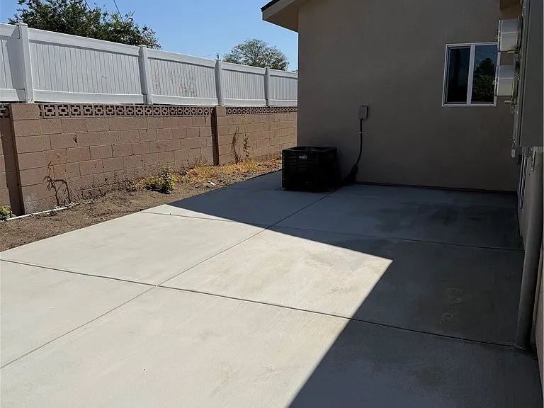 2843 E Alden Pl #B — Photo 8