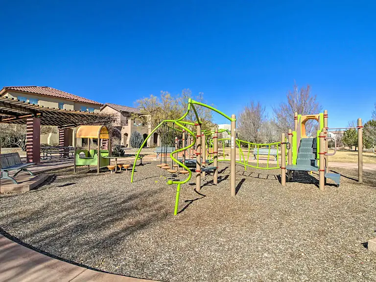 2327 Stieglitz Ave SE — Photo 30