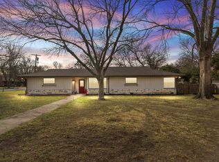304 Sunset Dr, Cleburne, TX 76033