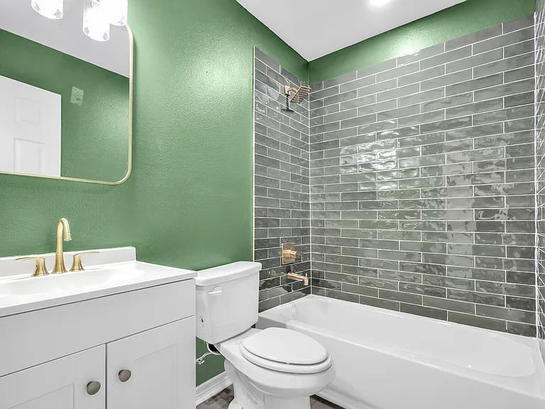 2 Maxwell St #B — Photo 8