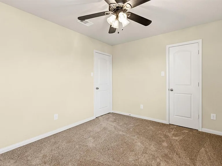6131 Carpenters Cove Ln — Photo 24