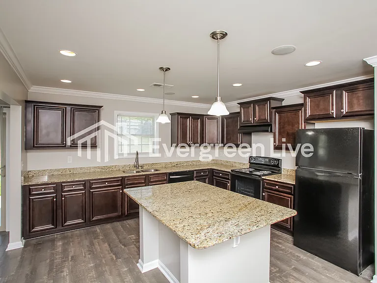 417 Riglaw Cir — Photo 5
