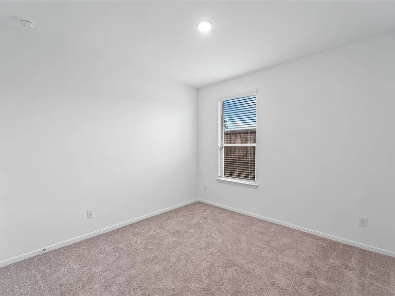 3111 Freiberger Ln — Photo 24