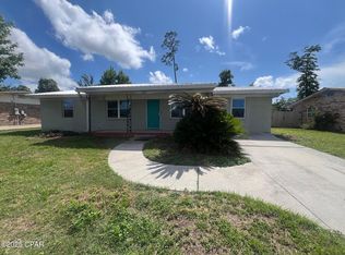 2004 Greenbriar Blvd, Lynn Haven, FL 32444