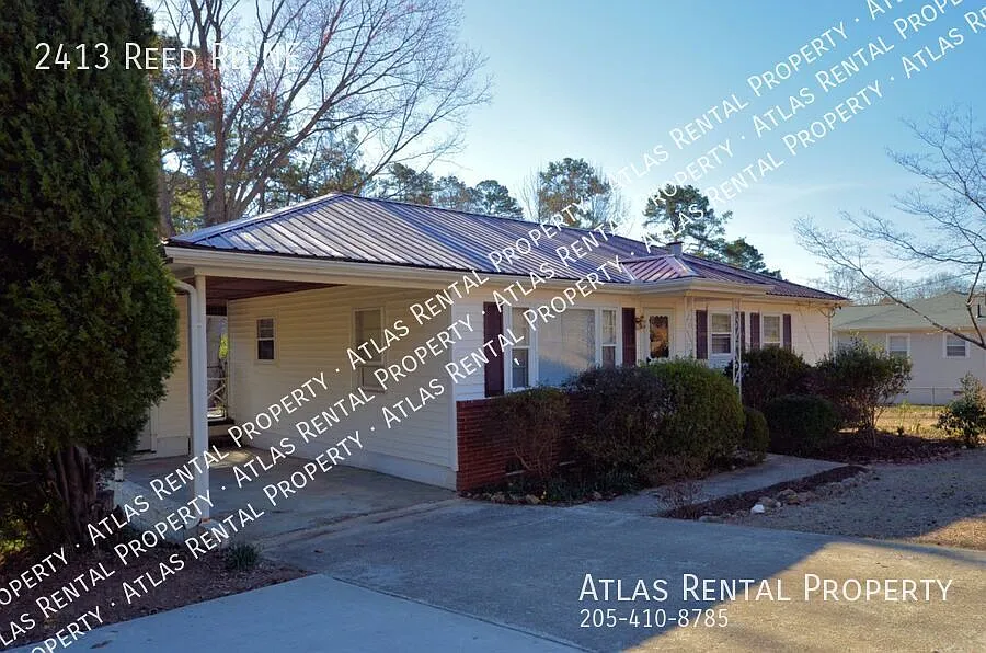 3 Bedroom Beauty- Move in Ready — Photo 3