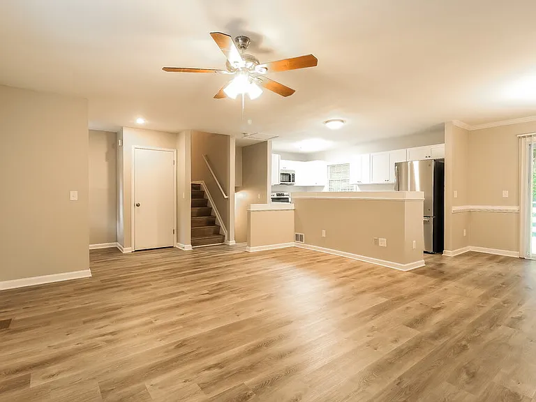 3373 Heatherwood Ln SW — Photo 6
