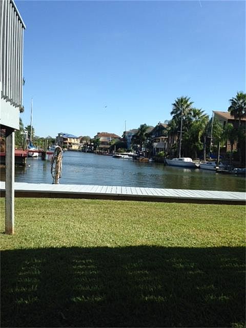 1st image of 23 Harbour Dr