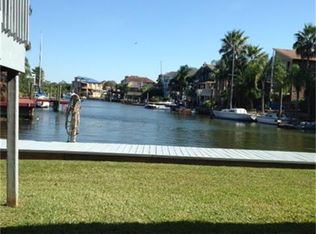 23 Harbour Dr, Houston, TX 77058