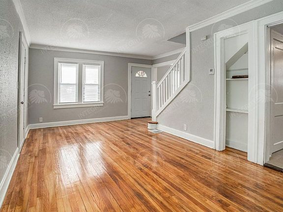 4th image of 3708 E 61st St