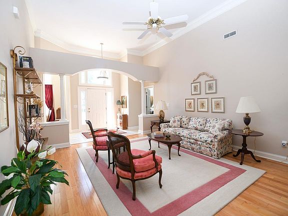 5th image of 29 Old Carriage Ln. #The Pointe at River Club
