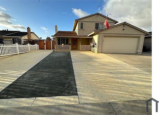 1st image of 1755 Tustin Dr