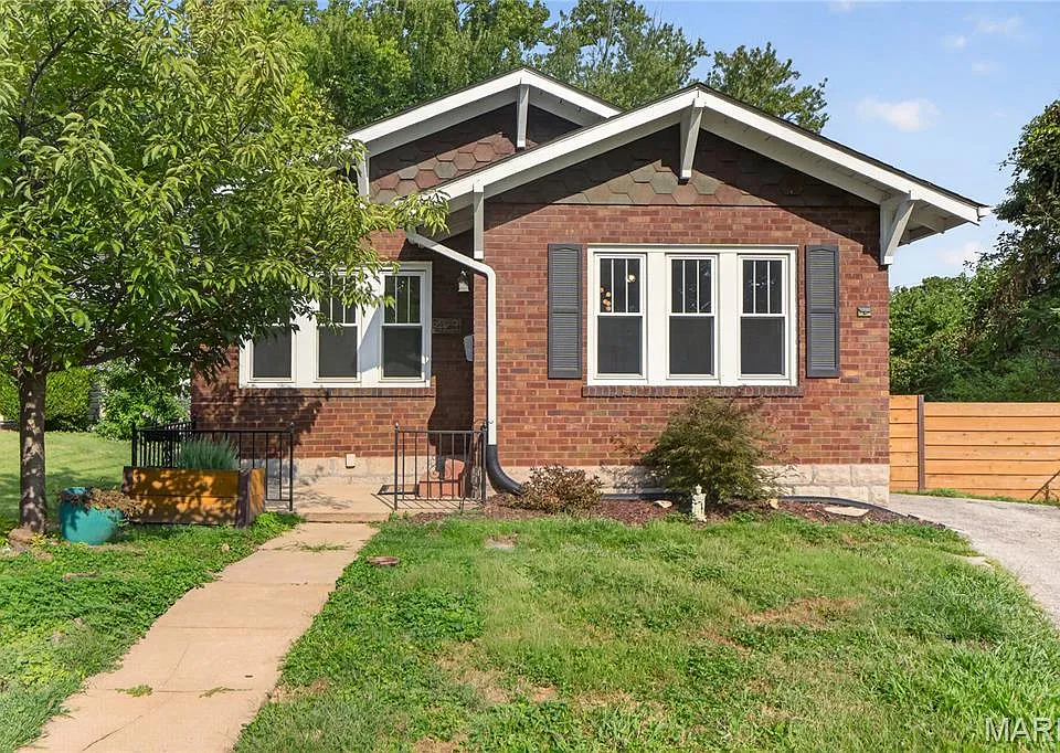 423 Heman Dr