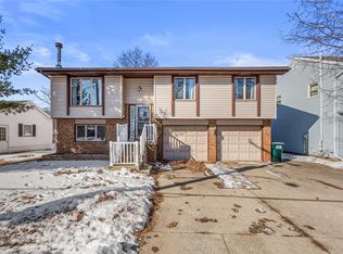 2175 N Summit Ave, Decatur, IL 62526