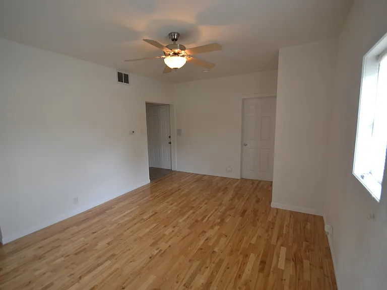 555 S Locust St #3 — Photo 26
