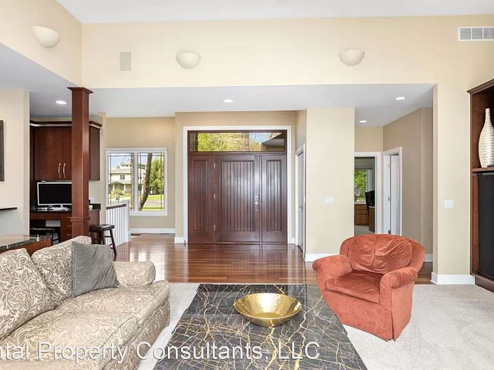 1st image of 8540 Longleaf Dr SE
