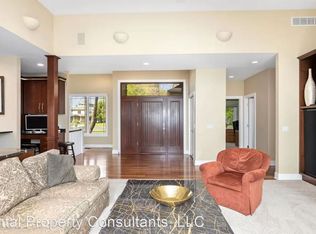 8540 Longleaf Dr SE, Ada, MI 49301