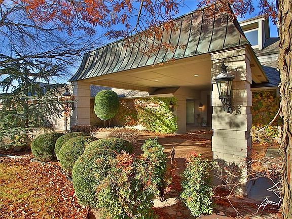 3rd image of 5009 Brettshire Way