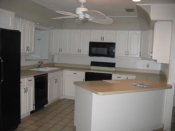3rd image of 10148 64th St