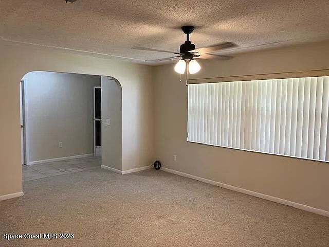 3 bed, 2.0 bath, 1378 sqft, $2,250 — Photo 3