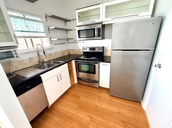7901 Cambridge St APT 100, Houston, TX 77054