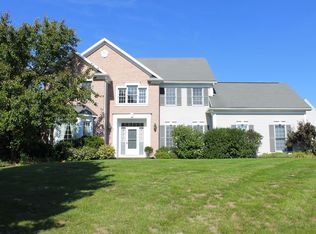 1 Tenbury Way, Fairport, NY 14450