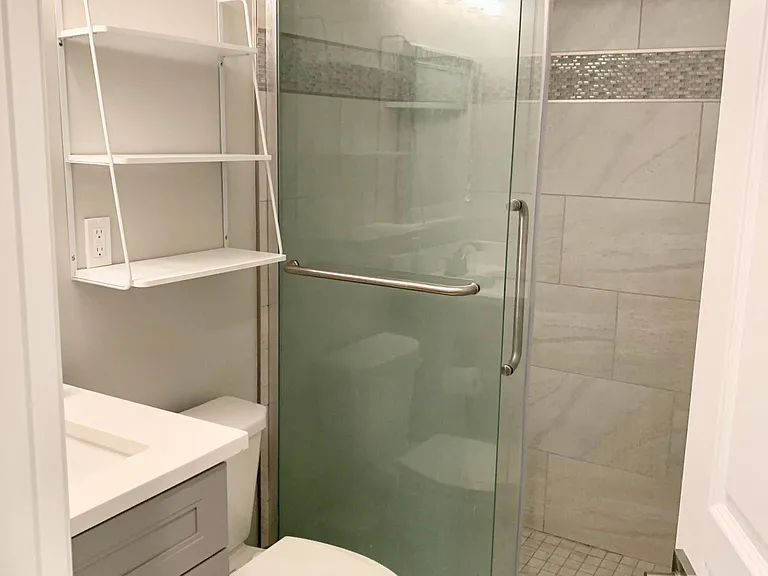 Full bathroom - lower level