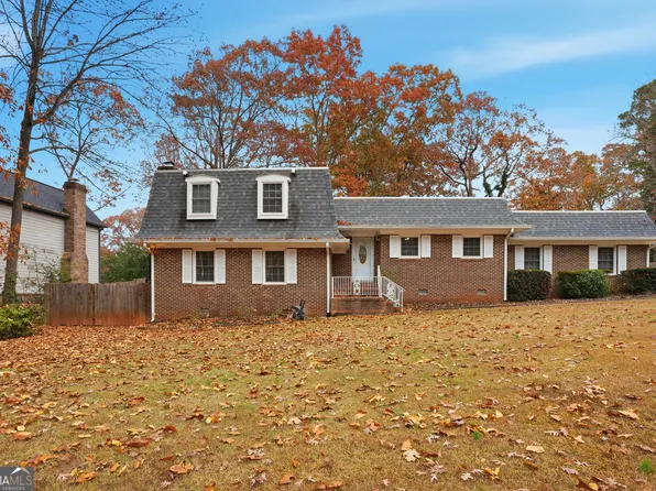 747 John Alden Rd, Stone Mountain, GA 30083