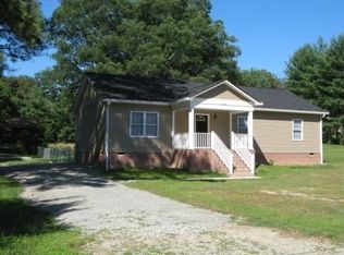 12437 Richmond St, Chester, VA 23831