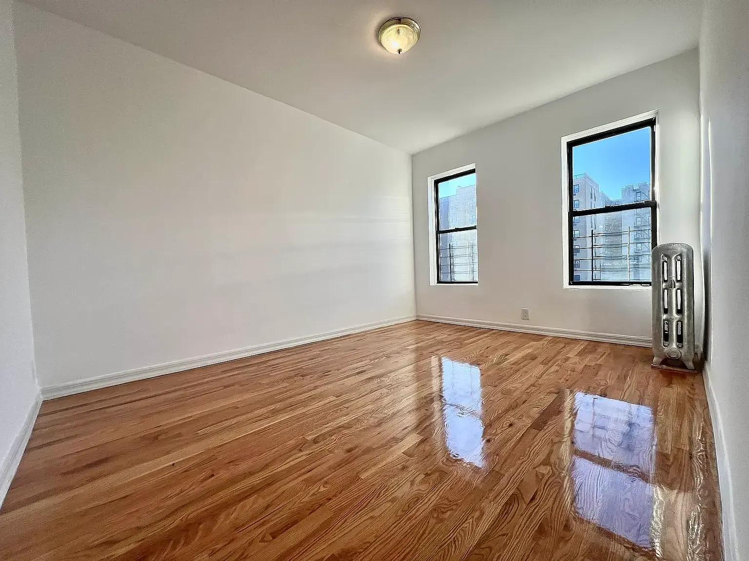 6655 Broadway — Photo 1