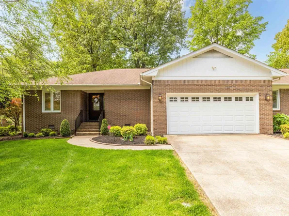 1515 Gleneagles Dr, Paducah, KY 42001