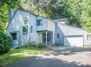 1345 SW Meadow Ln, Depoe Bay, OR 97341
