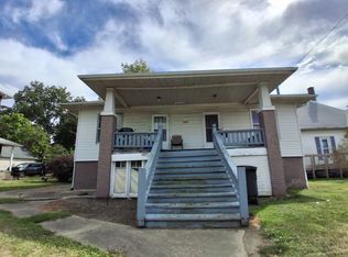1008 E Main St APT 3, Danville, IL 61832