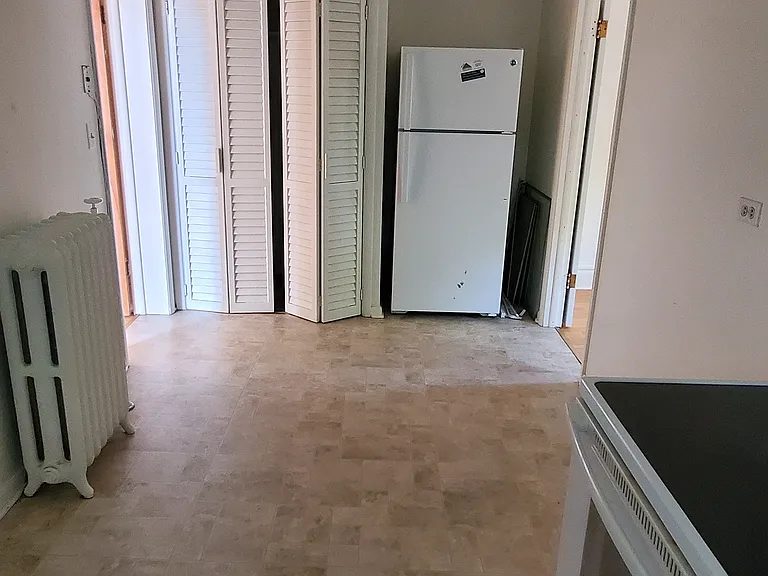 218 W Bluff St #2 — Photo 12