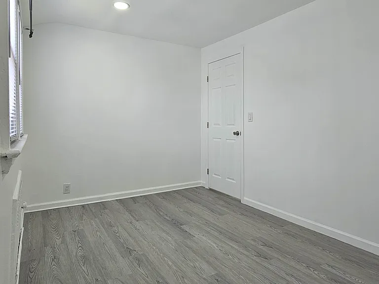 41 Elmwood Ave #2 — Photo 16