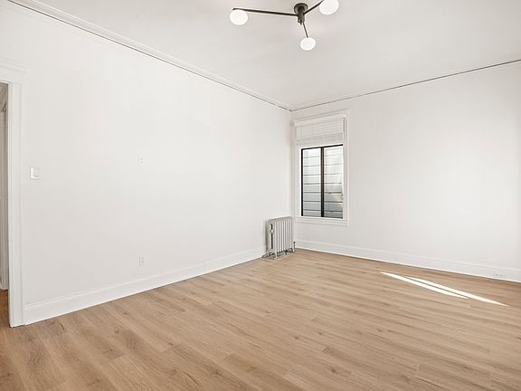 3rd image of 2055 Polk St APT 7