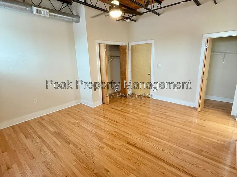 2709 W Broad St #3 — Photo 9
