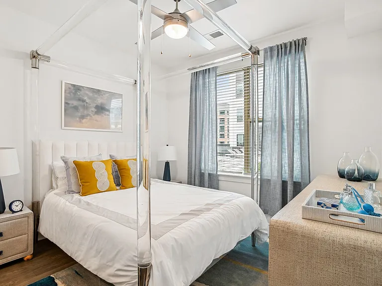 Link Apartments Mint Street — Photo 43