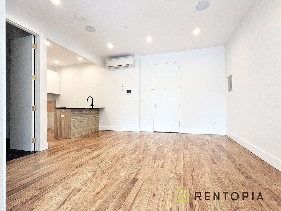 2nd image of 61 Montrose Ave #4J
