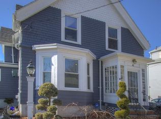 4 Brown St, Peabody, MA 01960