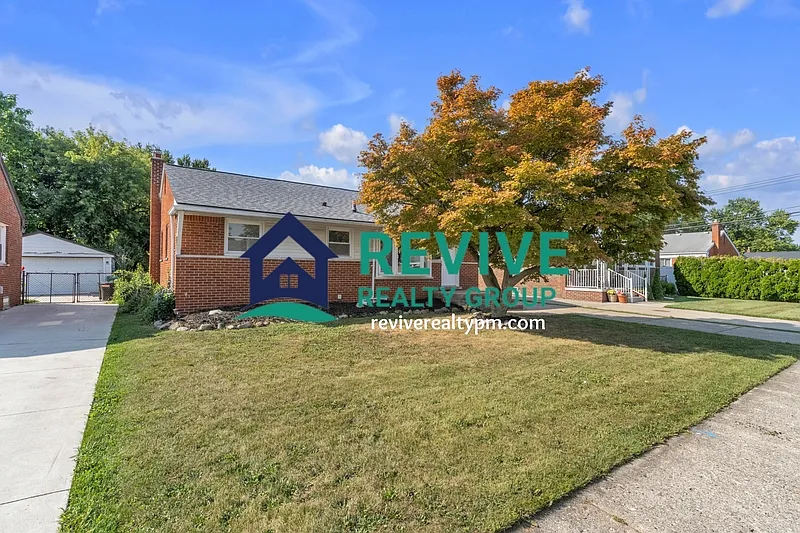 3 bed, 2.0 bath, 1876 sqft, $1,850 — Photo 2