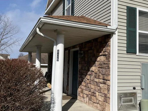 1200 Hillside Ave #806, Niskayuna, NY 12309